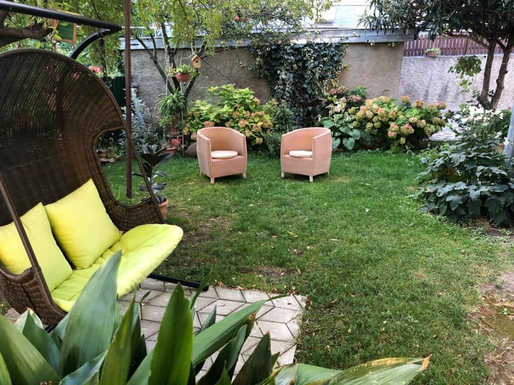 Tinikos Guest House Telavi Kültér fotó