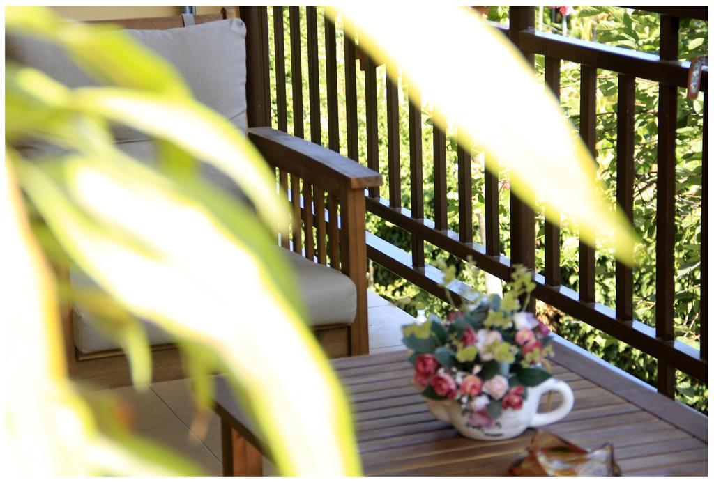 Tinikos Guest House Telavi Kültér fotó