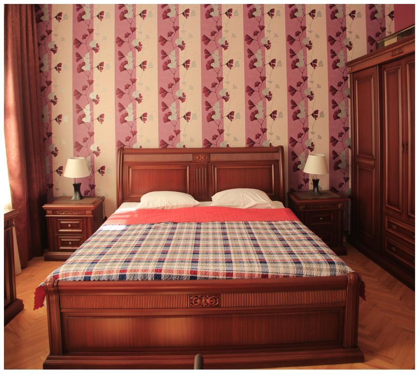 Tinikos Guest House Telavi Kültér fotó