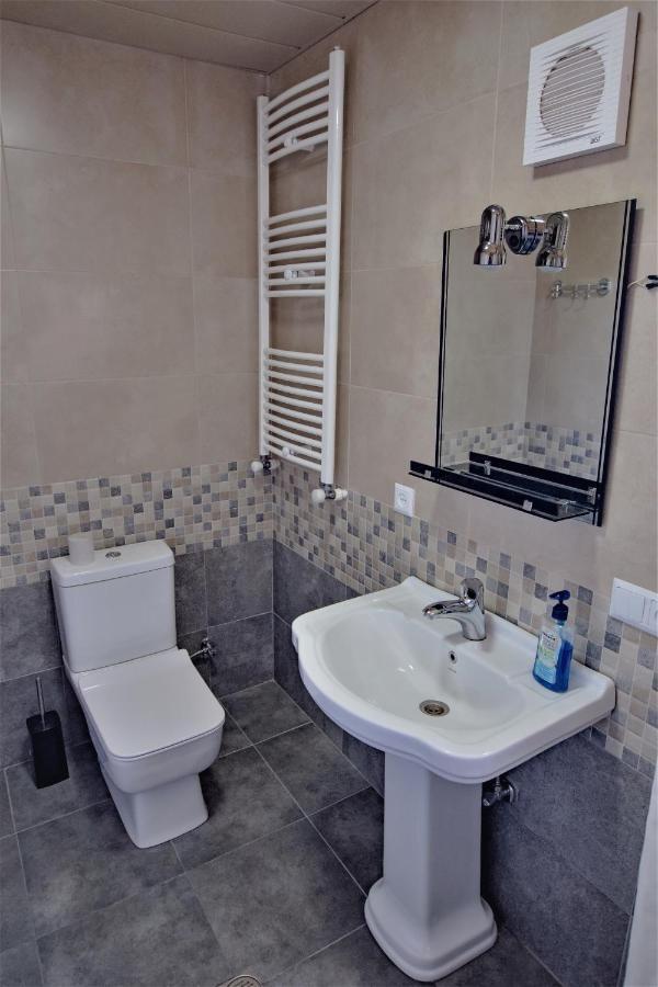Tinikos Guest House Telavi Kültér fotó